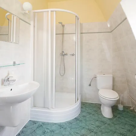 招待所 罗西尼酒店 Františkovy Lázně